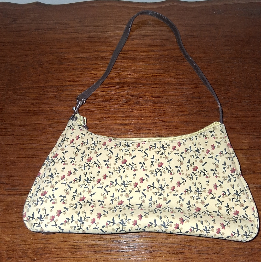 Small Floral Hobo Style Bag - Picture 2 of 5